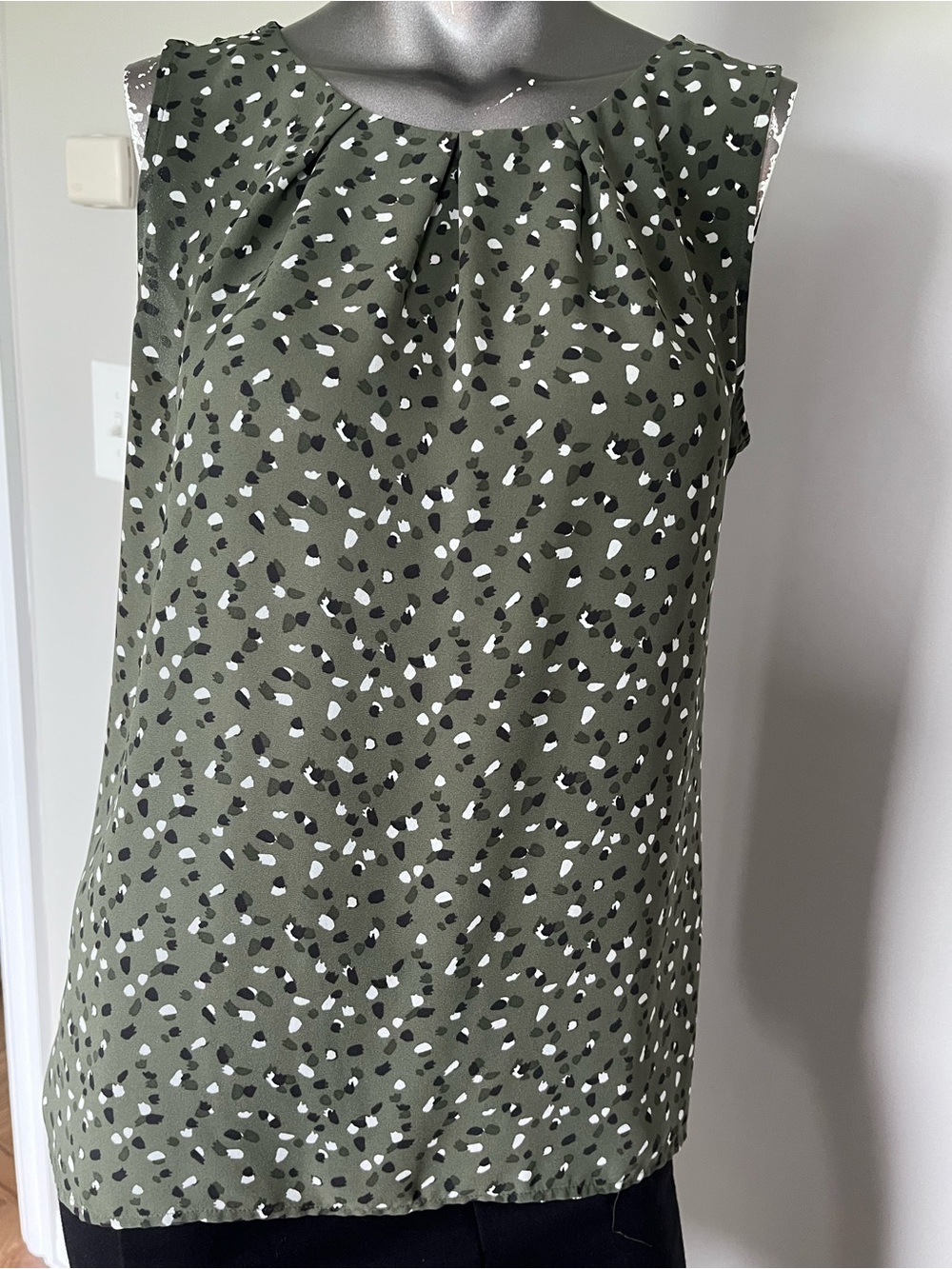 LOFT Olive Green Sleeveless Dot-Print Top